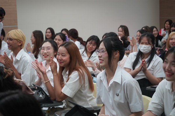 Wenzao Ursuline University of Languages Visits Classroom to Strengthen Collaboration.