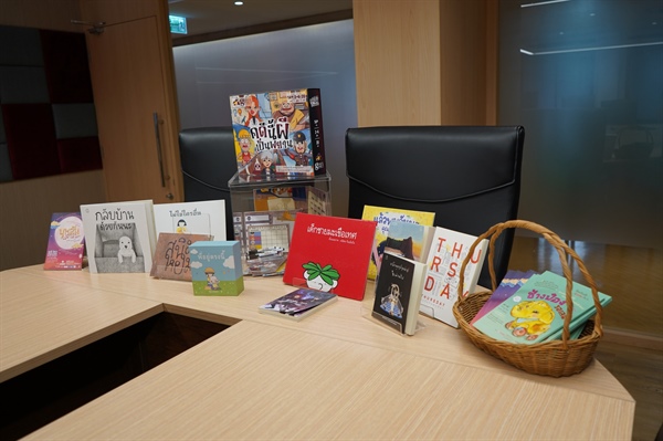 คณะมนุษยศาสตร์ มศว ต้อนรับคณาจารย์และนักเรียนจากโรงเรียนสาธิตมหาวิทยาลัยศรีนครินทรวิโรฒ ประสานมิตร (ฝ่ายมัธยม)