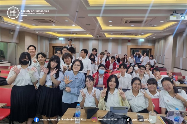 หลักสูตร ศศ.บ.ภาษาตะวันออก (ภาษาญี่ปุ่น) ได้จัด "โครงการเรียนรู้ภาษาและวัฒนธรรมร่วมกับมหาวิทยาลัยญี่ปุ่น" เพื่อให้ความรู้กับนิสิตและนักศึกษาชาวญี่ปุ่นของมหาวิทยาลัย TUFS