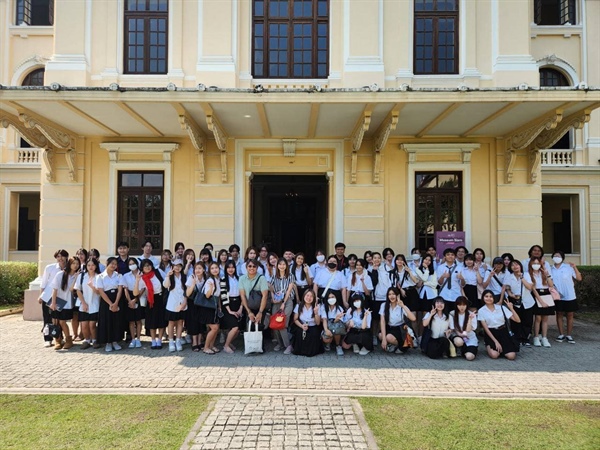 1 กุมภาพันธ์ 2568 หลักสูตร ศศ.บ.สารสนเทศศึกษา จัดโครงการสืบสานธรรมะศึกษาและศิลปวัฒนธรรมอย่างยั่งยืน : กิจกรรมศึกษาดูงาน ณ มิวเซียมสยาม พิพิธภัณฑ์การเรียนรู้แห่งชาติ กรุงเทพมหานคร